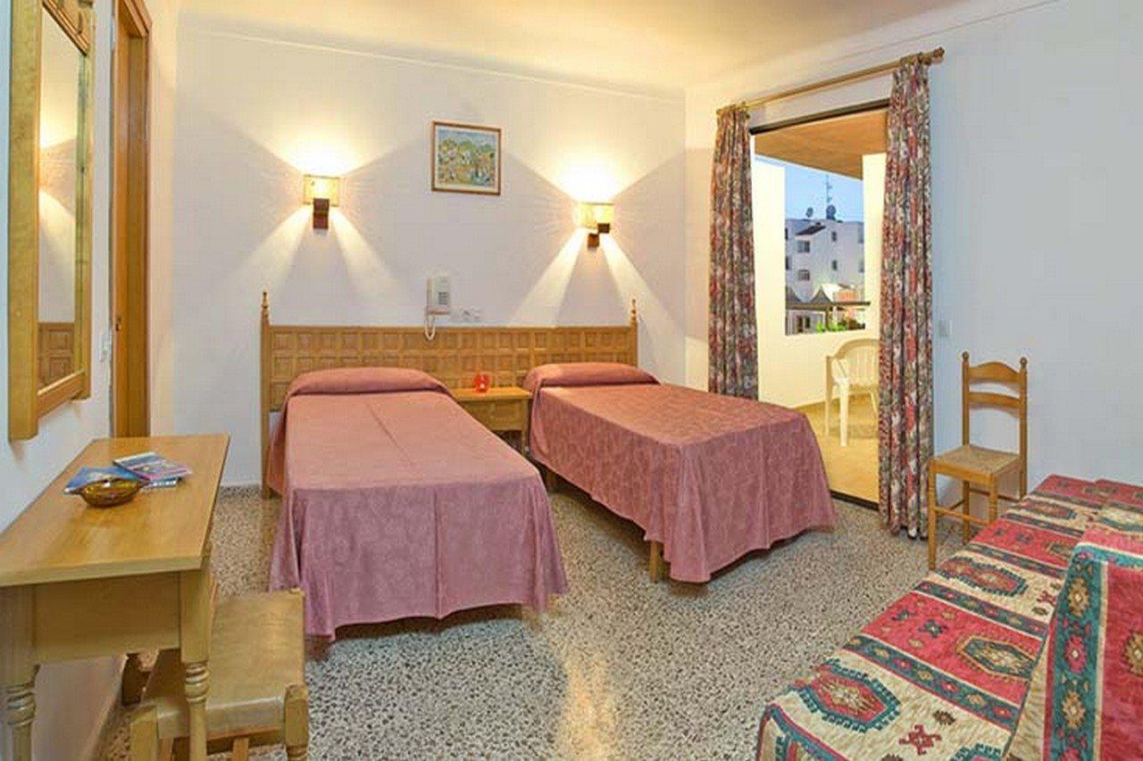 Casual Bahia Ibiza 3*