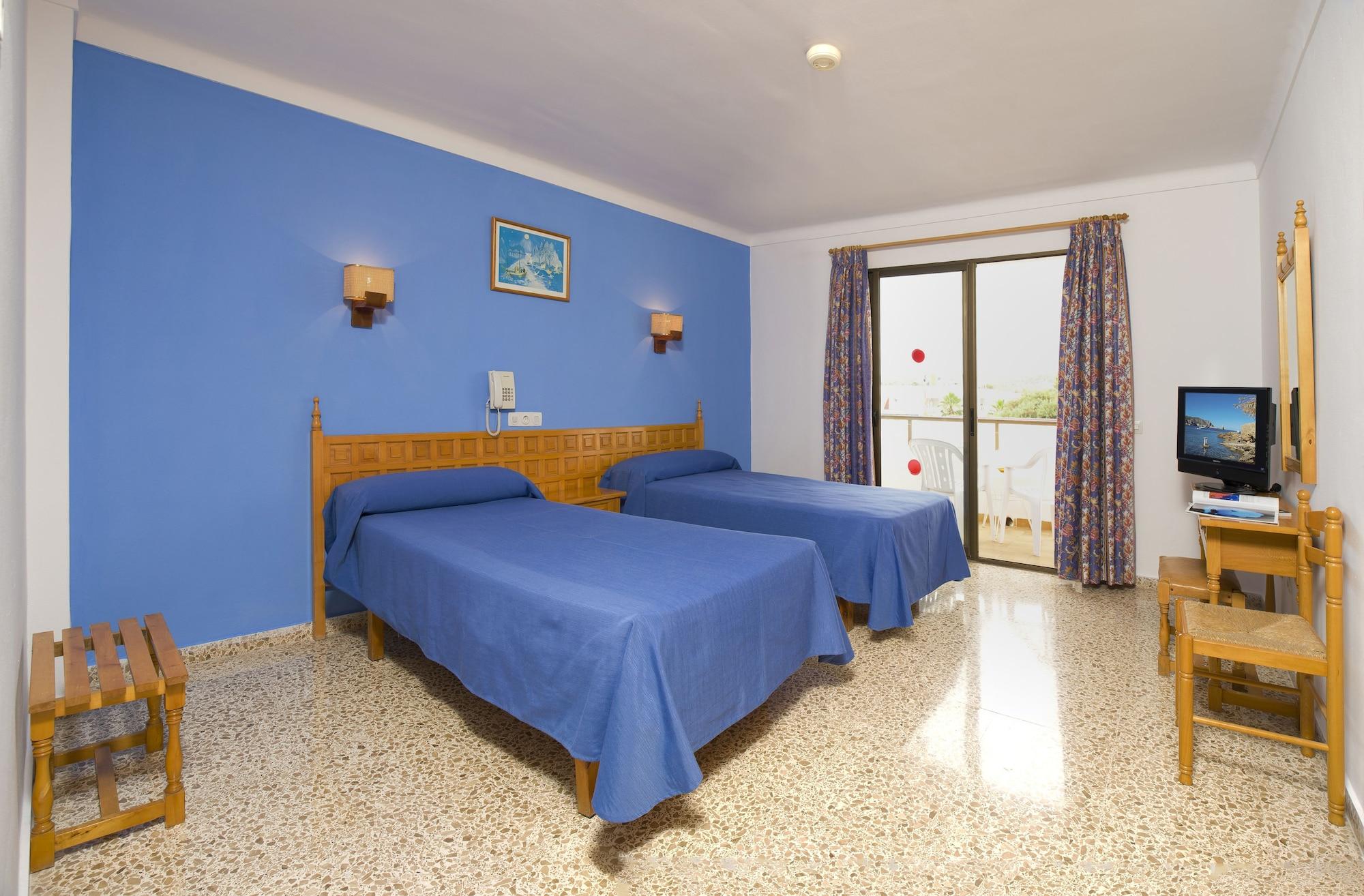 Hotel Casual Bahia Ibiza 3*